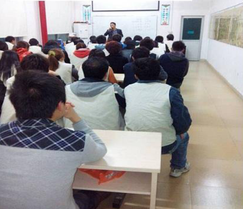 僑洋實業(yè)新進員工崗前培訓,掌握環(huán)形變壓器專業(yè)知識