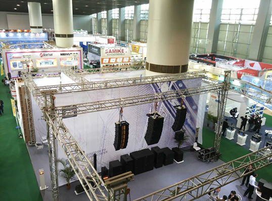 僑洋一客戶在展會(huì)中心參展 僑洋一客戶在展會(huì)中心參展