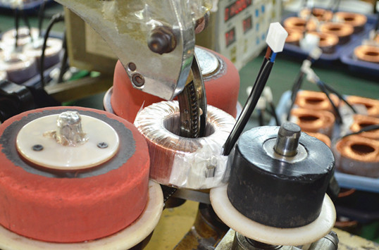 僑洋環(huán)形變壓器繞線過(guò)程 僑洋環(huán)形變壓器繞線過(guò)程