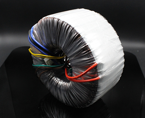 僑洋<a href='/hxbyq.htm' class='keys' title='點擊查看關于環(huán)型變壓器的相關信息' target='_blank'>環(huán)型變壓器</a> 僑洋<a href='/hxbyq.htm' class='keys' title='點擊查看關于環(huán)型變壓器的相關信息' target='_blank'>環(huán)型變壓器</a>