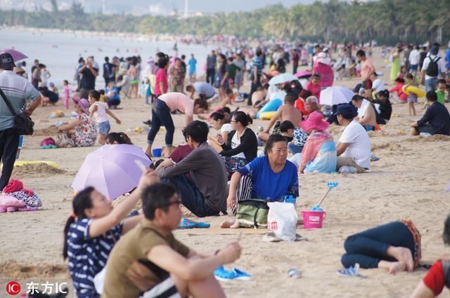 海南三亞人滿為患 海南三亞人滿為患