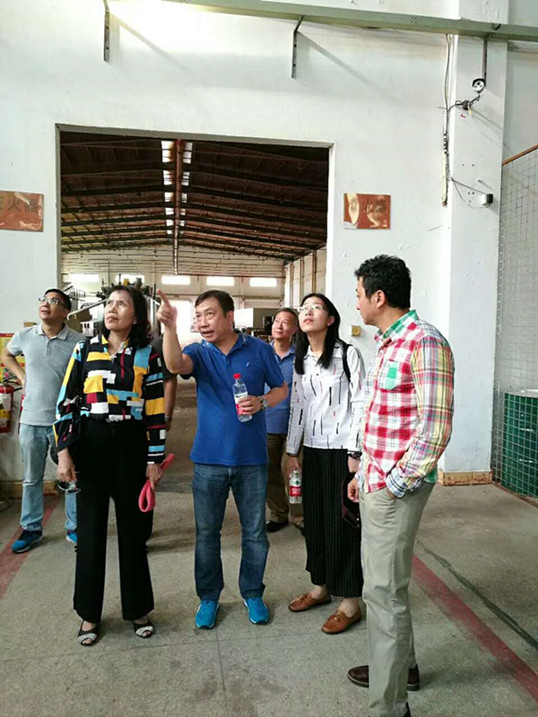 科學(xué)院李定強(qiáng)副院長(zhǎng)及相關(guān)研究人員再次蒞臨僑洋實(shí)業(yè)環(huán)形變壓器制造基地 科學(xué)院李定強(qiáng)副院長(zhǎng)及相關(guān)研究人員再次蒞臨僑洋實(shí)業(yè)環(huán)形變壓器制造基地