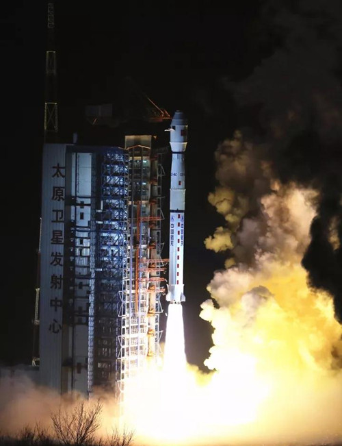 厲害了我的國(guó)！“風(fēng)云三號(hào)D”氣象衛(wèi)星于今日凌晨發(fā)射成功。