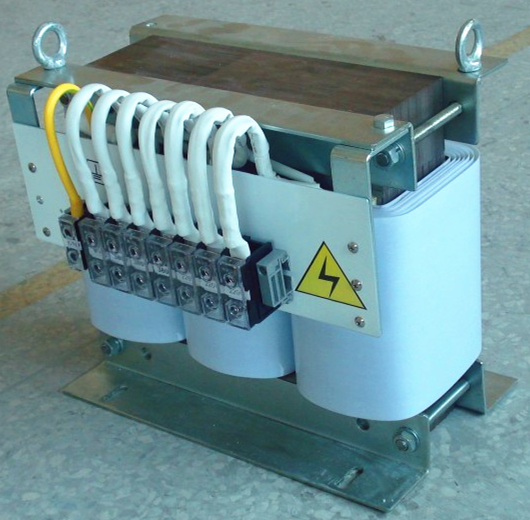 僑洋實(shí)業(yè)<a href='/acpsxfl.htm' class='keys' title='點(diǎn)擊查看關(guān)于自耦變壓器的相關(guān)信息' target='_blank'>自耦變壓器</a>自我介紹 僑洋實(shí)業(yè)自耦變壓器自我介紹