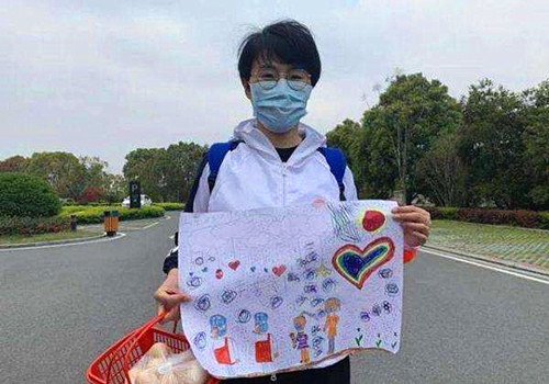 悼念白衣天使張靜靜，向英雄致敬！