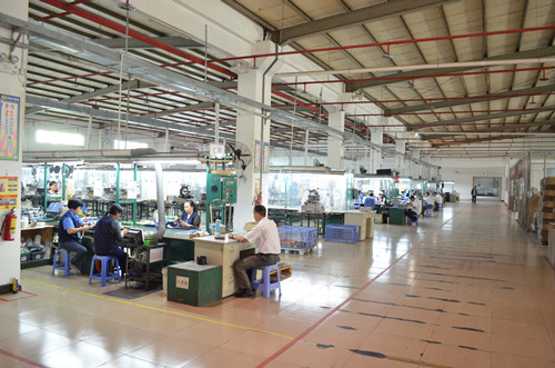 僑洋實業(yè)感謝在一線生產(chǎn)的員工們，你們辛苦了