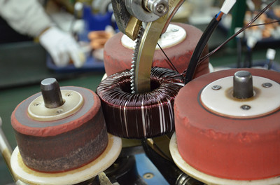 僑洋實(shí)業(yè)環(huán)形變壓器廠家繞線工藝 僑洋實(shí)業(yè)環(huán)形變壓器廠家繞線工藝